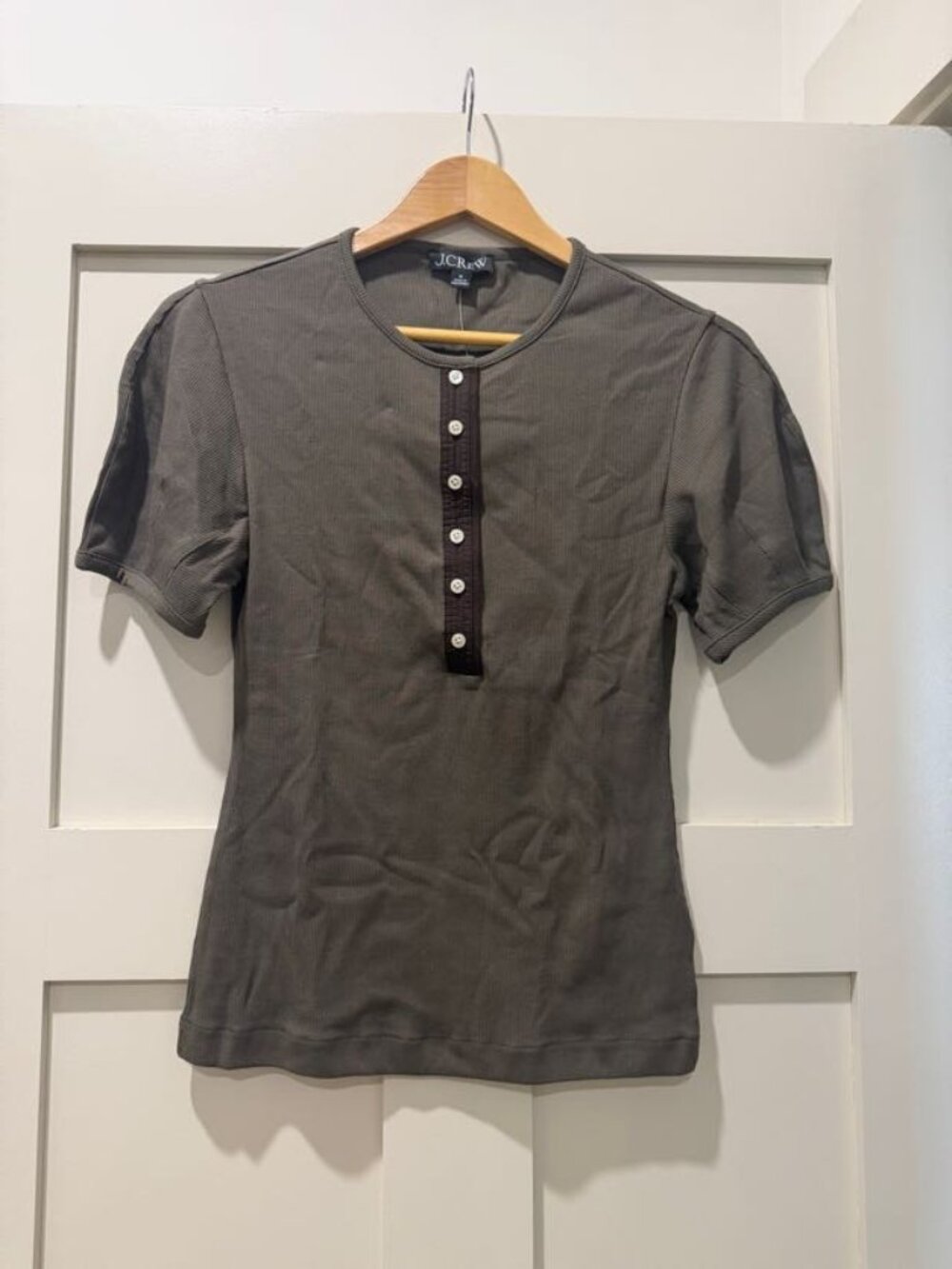Women's J Crew NWT Short Sleeve Brown Shirt - Size Medium